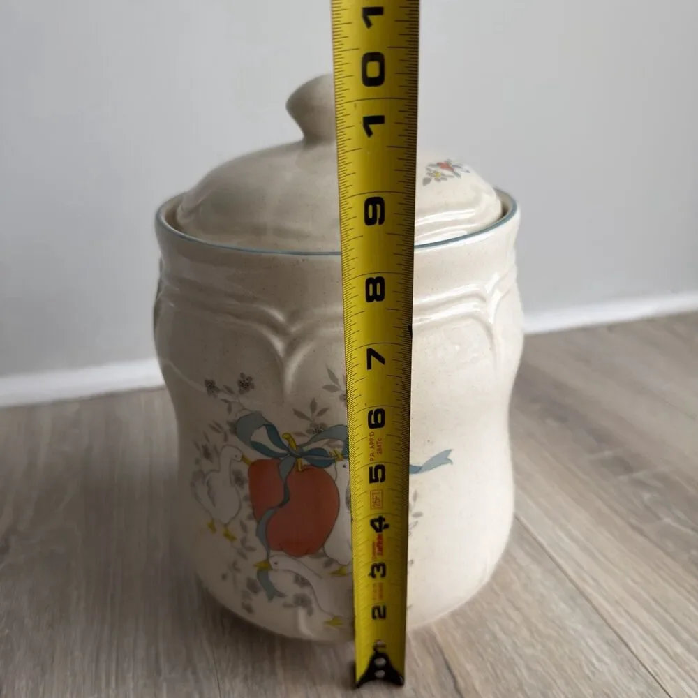 International China Co vintage cottagecore